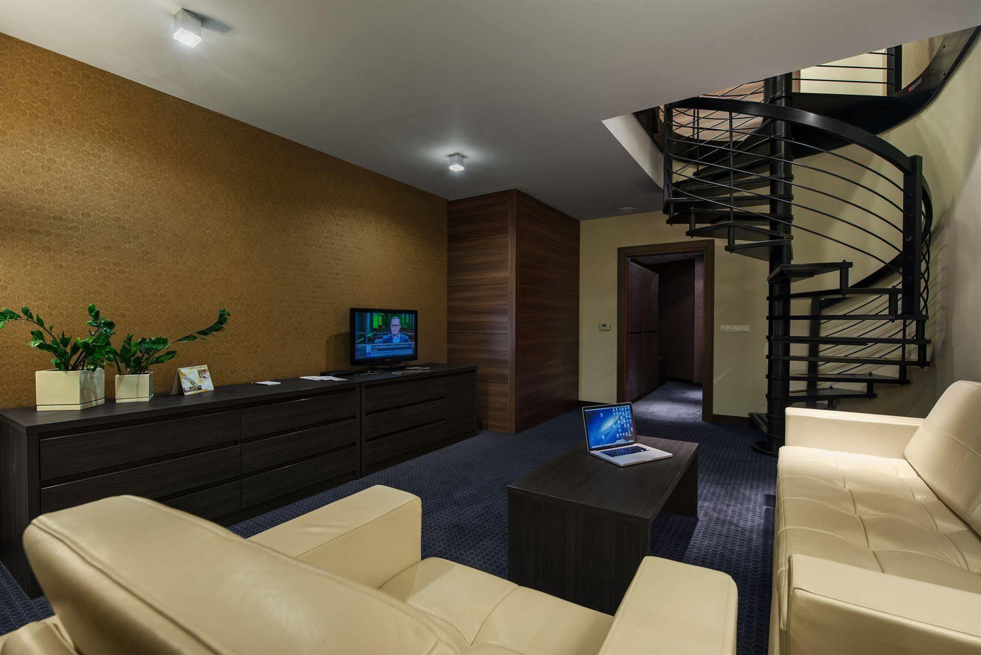 Rado Resort Spa & Wellness Mielec Exterior foto