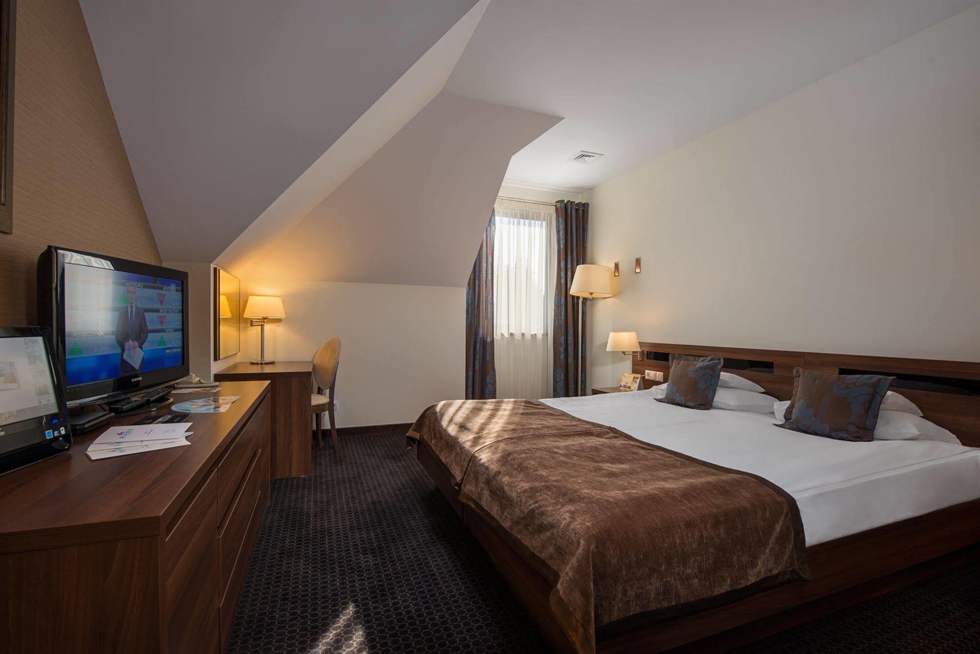 Rado Resort Spa & Wellness Mielec Exterior foto